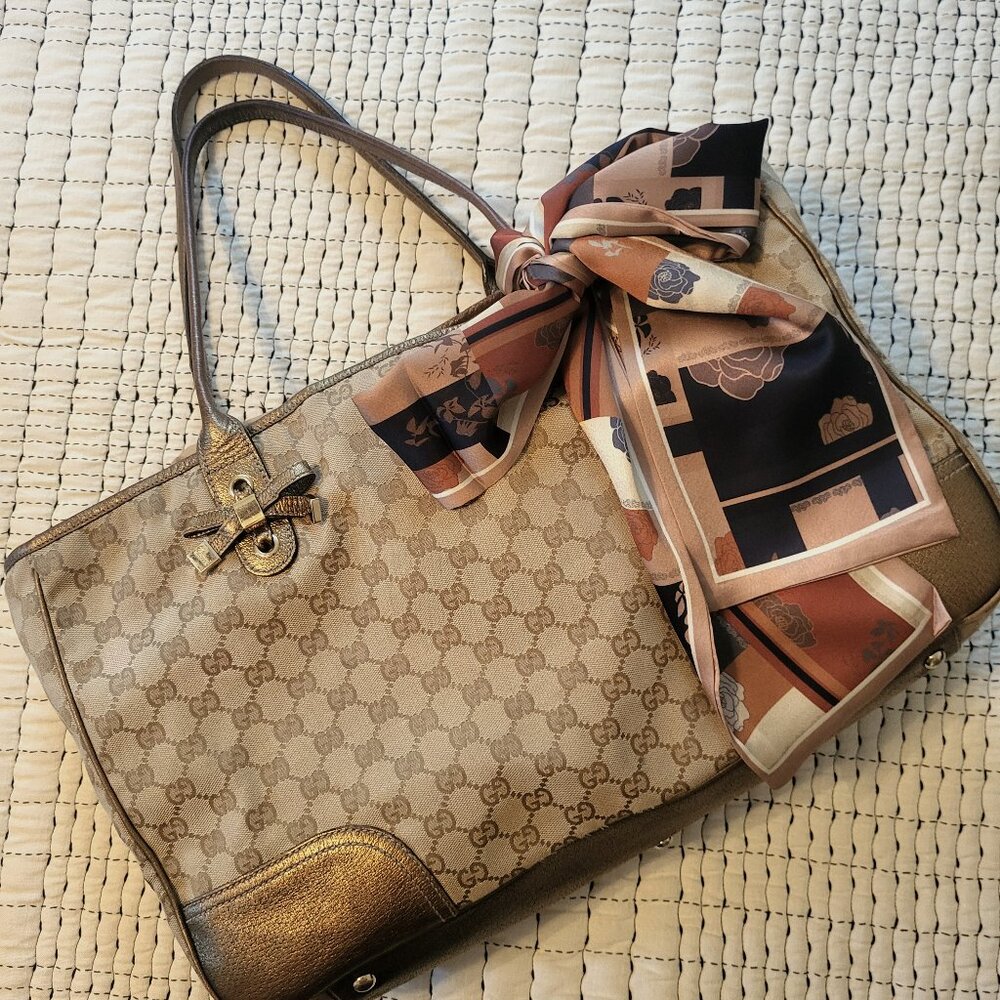Gucci GG Canvas Princy Shoulder Bag Authentic with COA